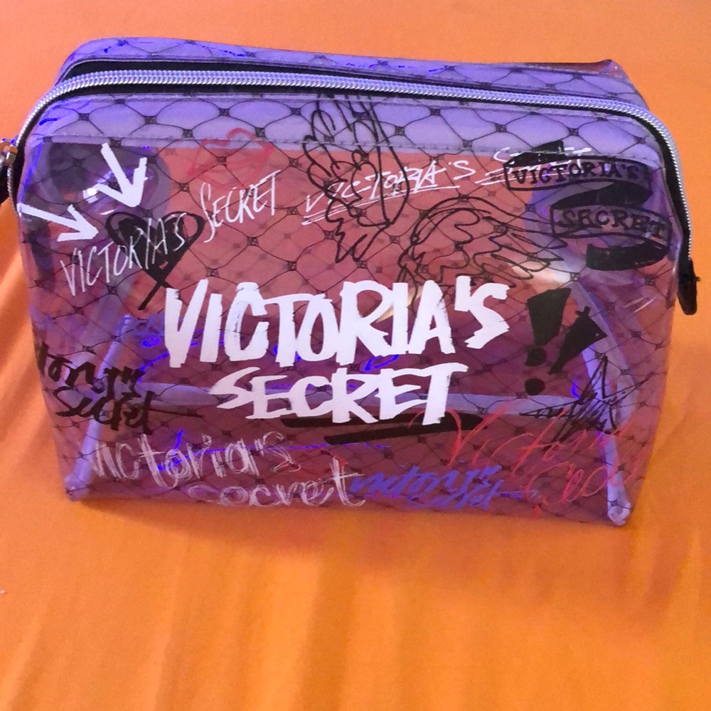 Victoria’s Secret makeup tote